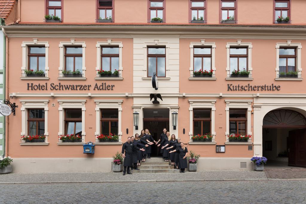 Hotel Schwarzer Adler Tangermünde Exteriör bild